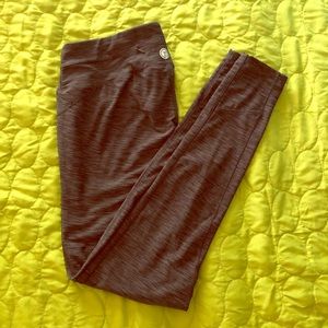 Athletic leggings